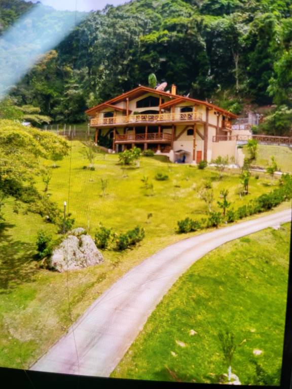 House  Cartago