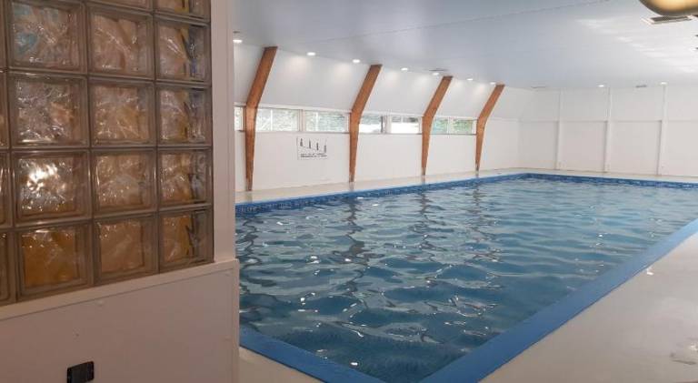 Vacation home with pool — photo 5