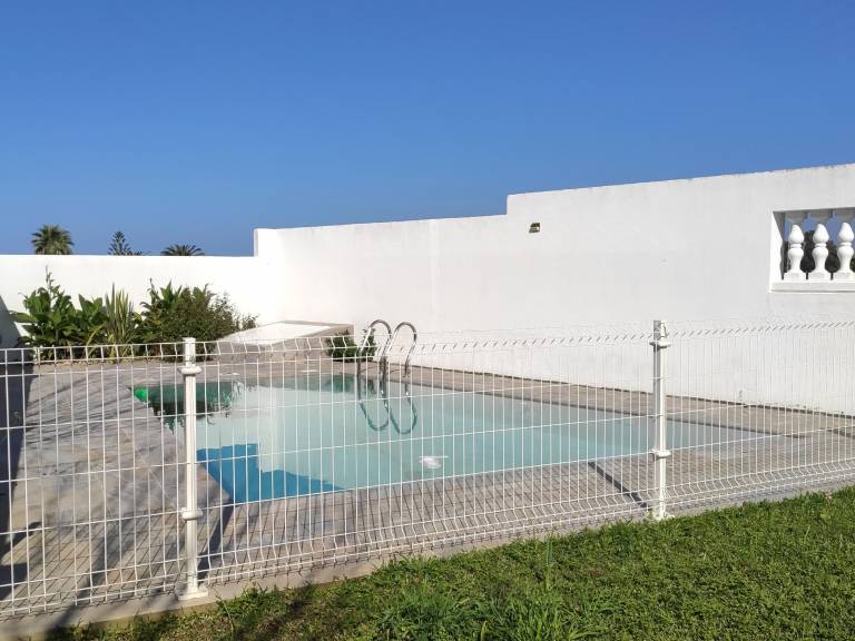 Villa with private pool, patio & garden — photo 2