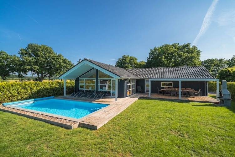 Poolhaus 140 qm