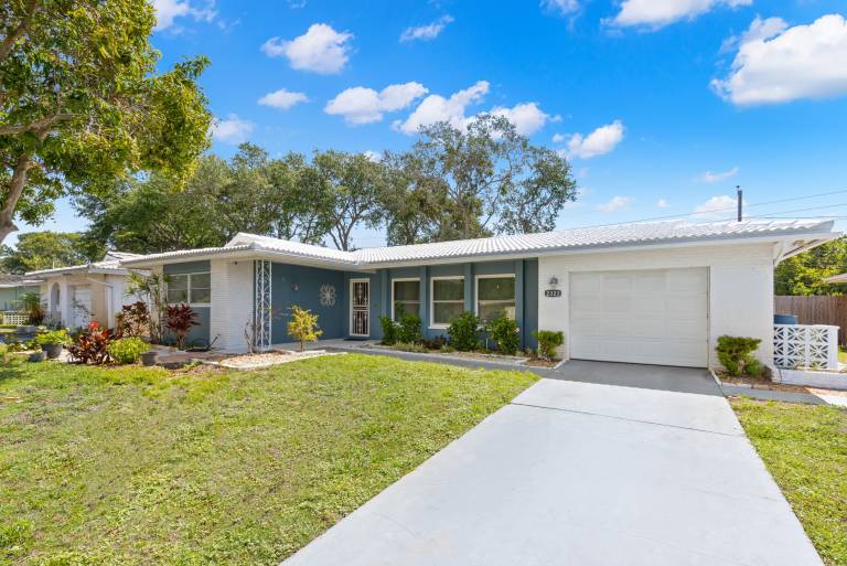 House  Safety Harbor