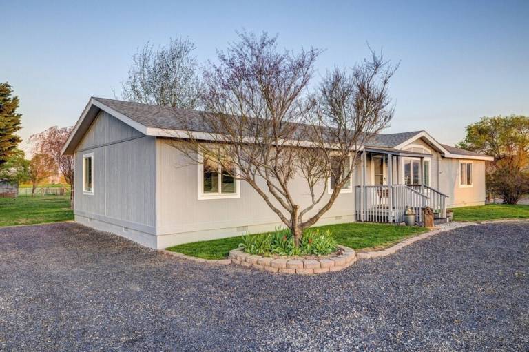 Cabin  Prosser