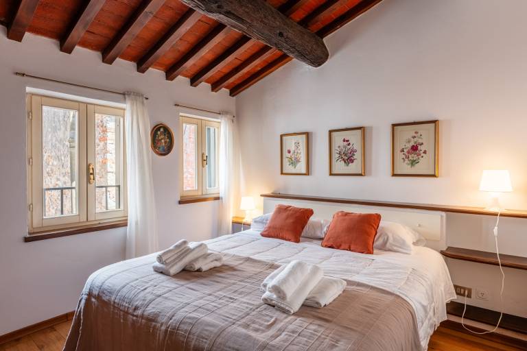 Vacation home | Next to Lucca Cathedral | City view — photo 2