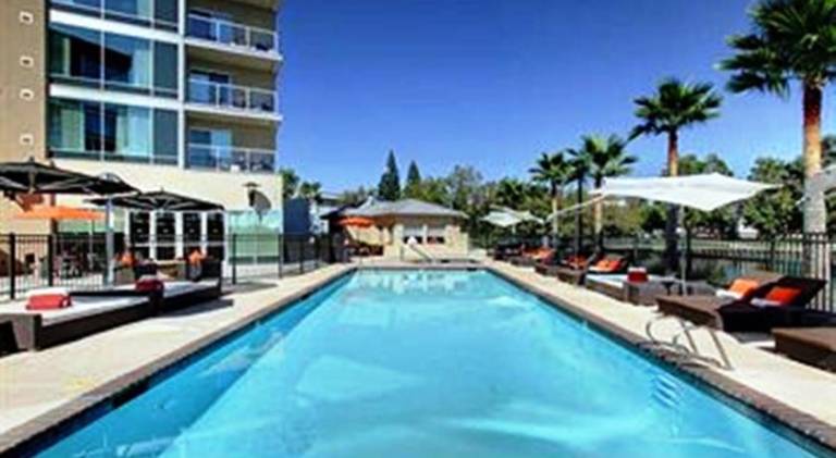 University Plaza Waterfront Hotel — photo 3