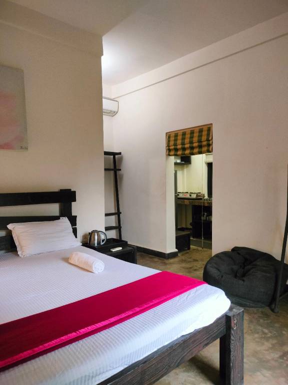 Apartment with yard | Water view in Arambol