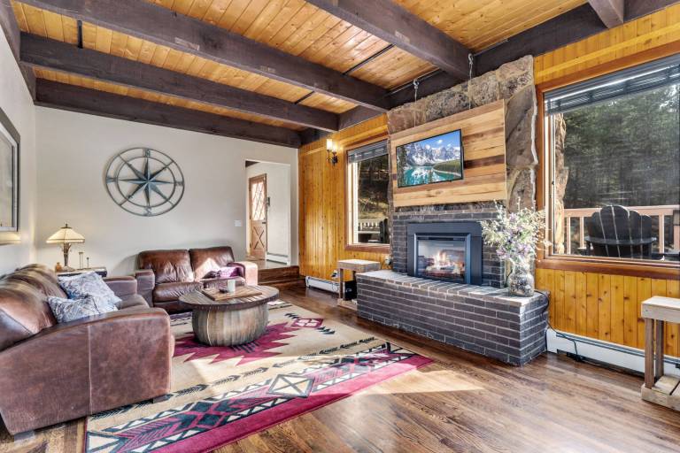 Child-friendly house with jacuzzi | Mountain view | Pet-friendly — photo 3