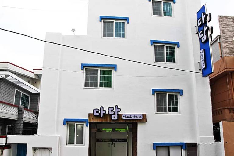 Dadam Guesthouse Hostel