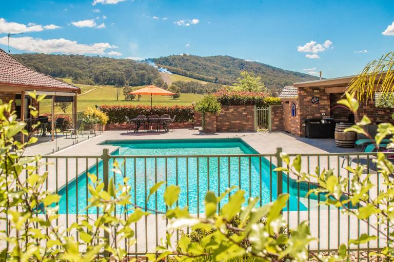 Lodge  Yarra Junction