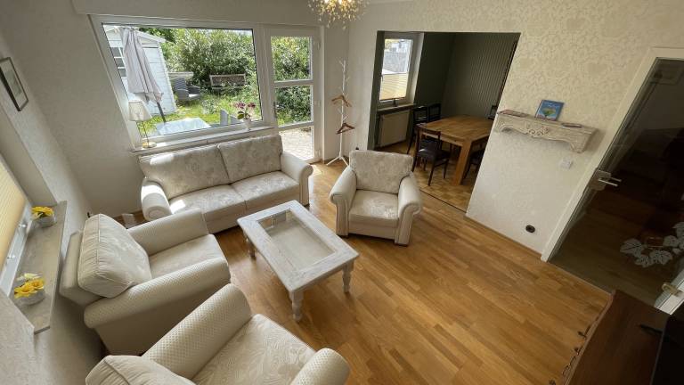 Ferienhaus An der Weinrebe in Bad Hersfeld mit Garten, 2 Bäder, 2 Schlafzimmer & Küche - gratis Parkplätze — photo 3