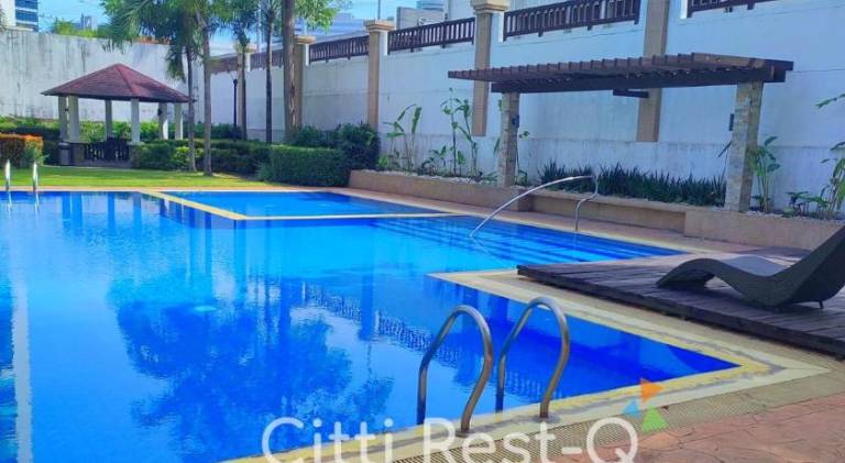 Serviced apartment with pool & yard — photo 5