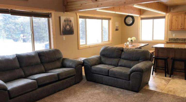 Vacation home with jacuzzi — photo 3