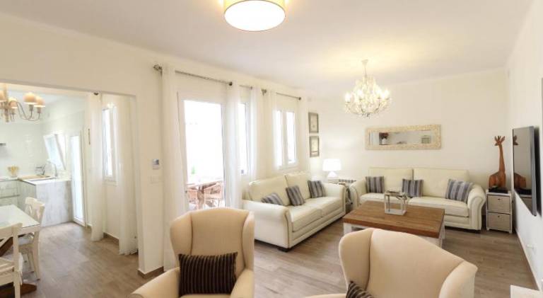 Sitges Centre Mediterranean House- 5 Bedroom, 4 Bathroom, Terrace Courtyard, Private Rooptop Pool in Sitges