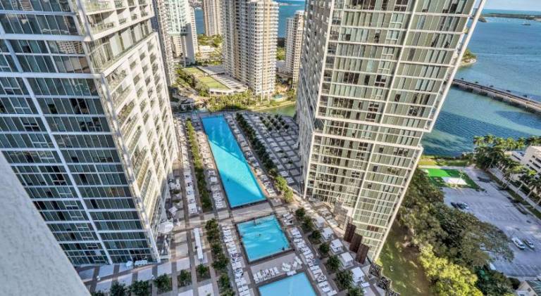 Rental apartment with jacuzzi & pool | Next to Bayfront Park — photo 4