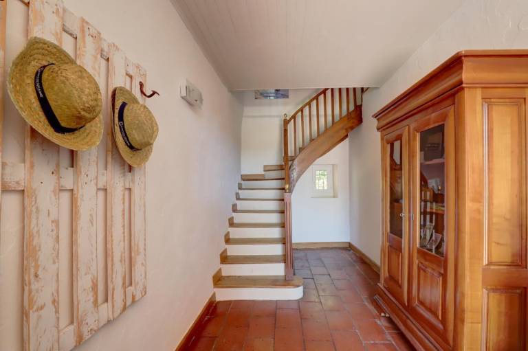 Gite with private pool, barbecue & yard — photo 5