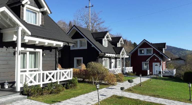 Rental apartment with sauna, terrace & yard in Szczyrk
