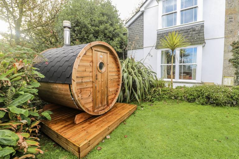 Children-friendly nice cottage with yard, barbeque & sauna | Beach view | Dogs allowed — photo 4