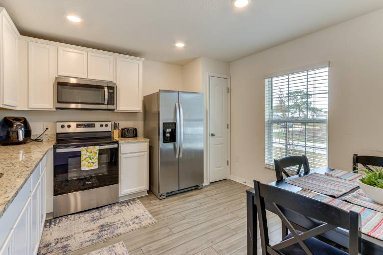 Sleek + Convenient Palm Bay Stay: Bring Your Pet! — photo 3