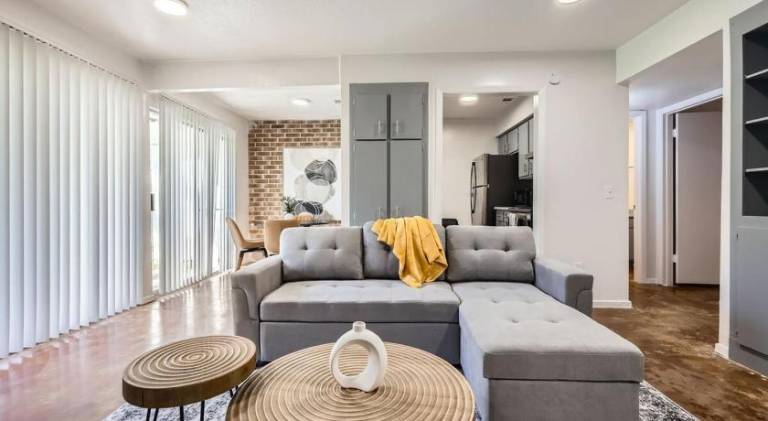 Rental apartment with pool | Pets allowed — photo 2