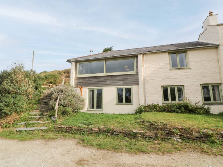 Cottage with garden & grill | Beach view — photo 3