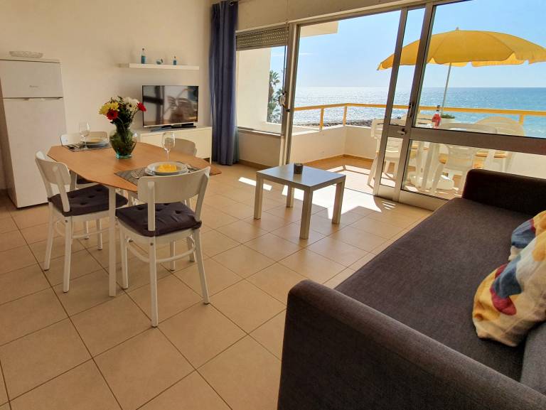 Family-oriented apartment | Beach nearby | Pets are welcome — photo 5