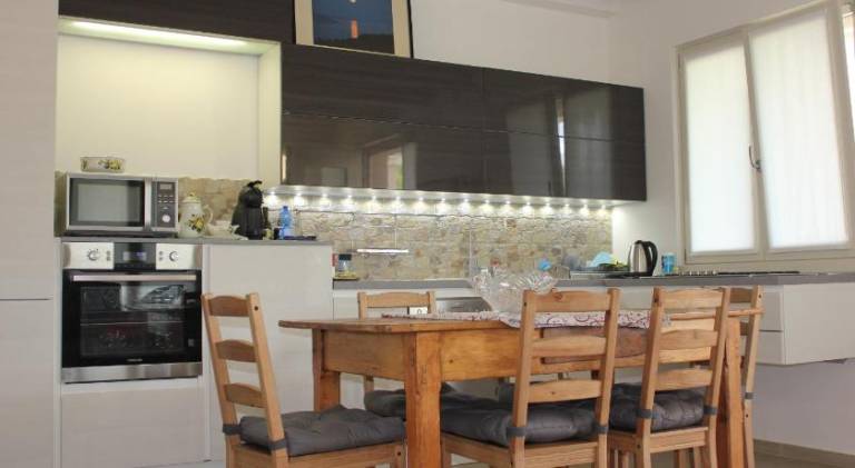 Rental apartment with pool | Pet-friendly in Affi