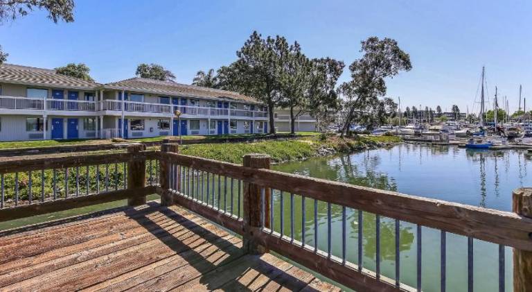 Motel 6 Oakland, CA - Embarcadero — photo 4