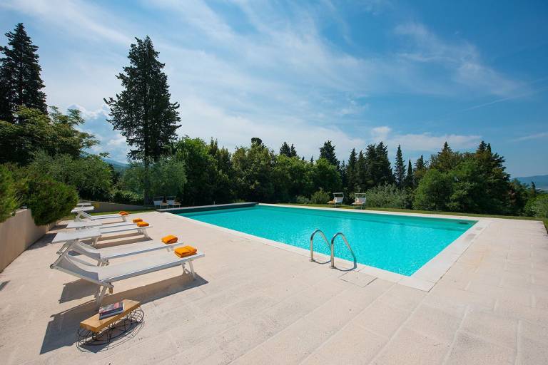 Fully equipped lovely vacation home with pool, terrace & yard | Pet-friendly — photo 5