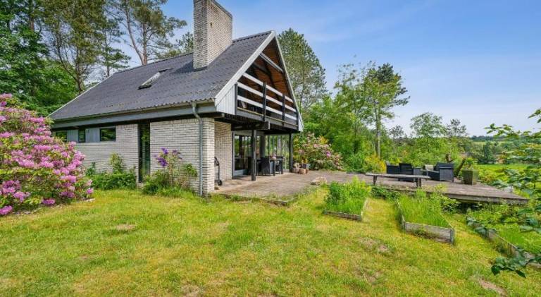 Cosy Two-Storey Holiday Home Close To Lyngsbæk Beach in Ebeltoft