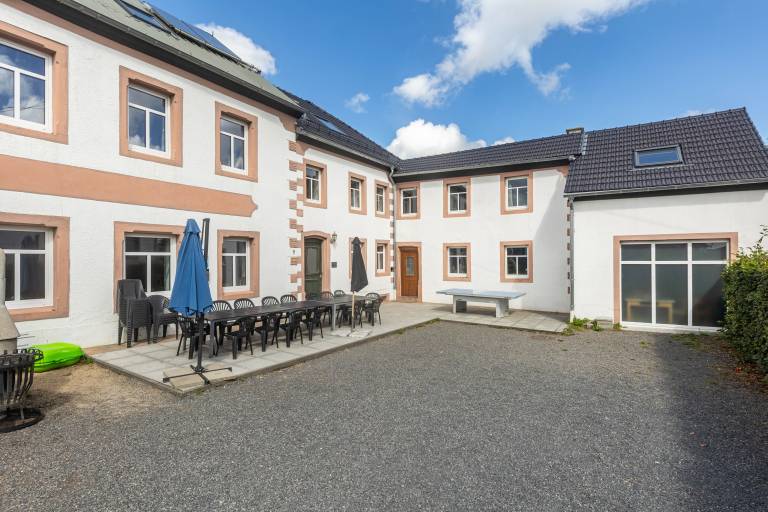 Holiday Home 'Rodershausen' with Private Terrace and Wi-Fi in Bitburg