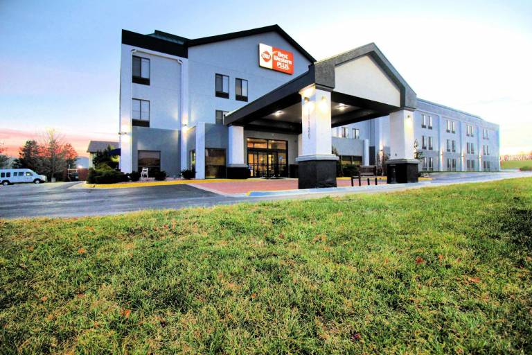 Best Western Plus Kansas City Airport-KCI East in Kansas City, MO