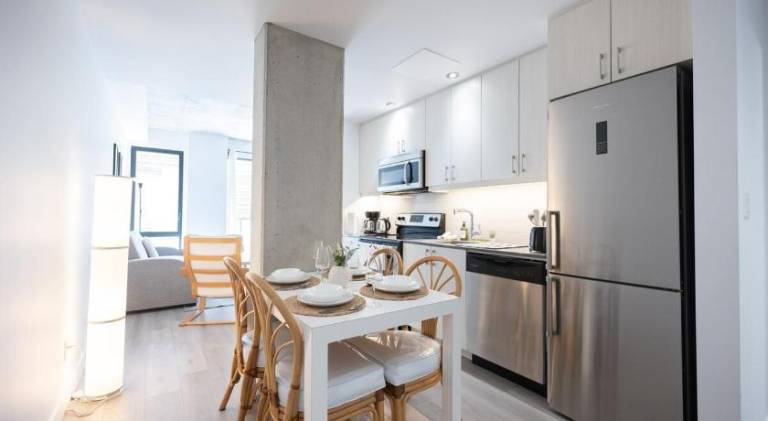 Apartment | Close to Notre-Dame Basilica — photo 4