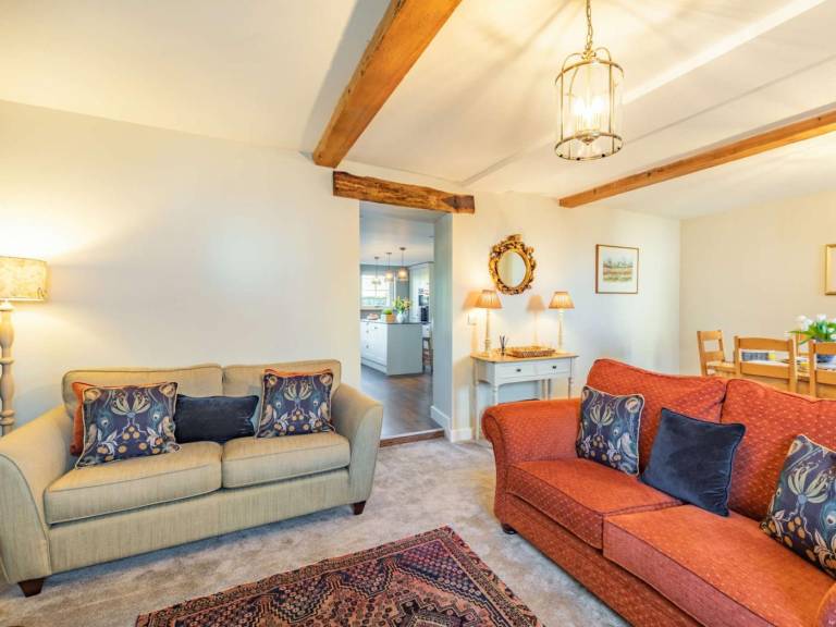 Fully equipped cottage with yard | Pets are welcome — photo 2
