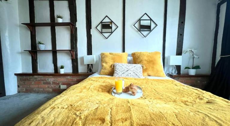 Spacious holiday apartment | Dogs allowed in Colchester