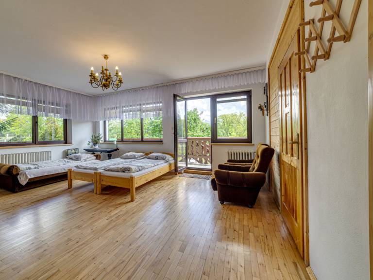Holiday apartment with pool, terrace & yard | Mountain view — photo 3