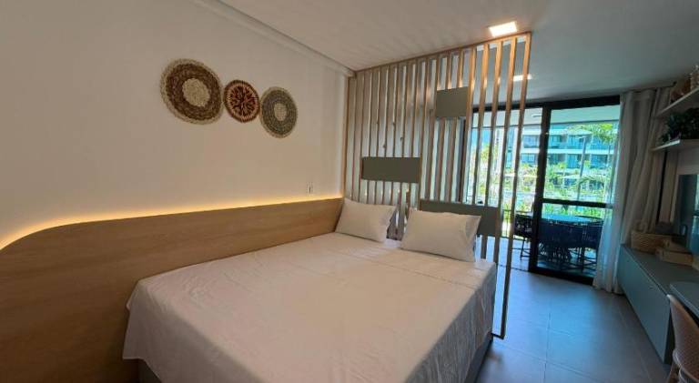 Apartment with jacuzzi & pool — photo 2