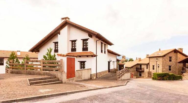 Lovely holiday apartment with yard | Pets allowed — photo 2