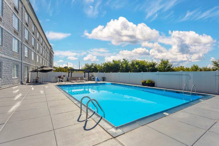 Comfort Inn & Suites Pottstown Eastern Gateway — photo 4
