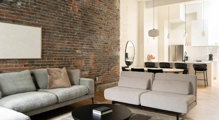 Maison Place Jacques-Cartier by Luxury In Transit — photo 3