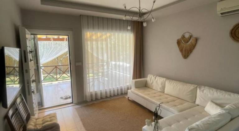 Fully equipped villa with terrace, yard & barbeque | Good for workation | Pets allowed — photo 2