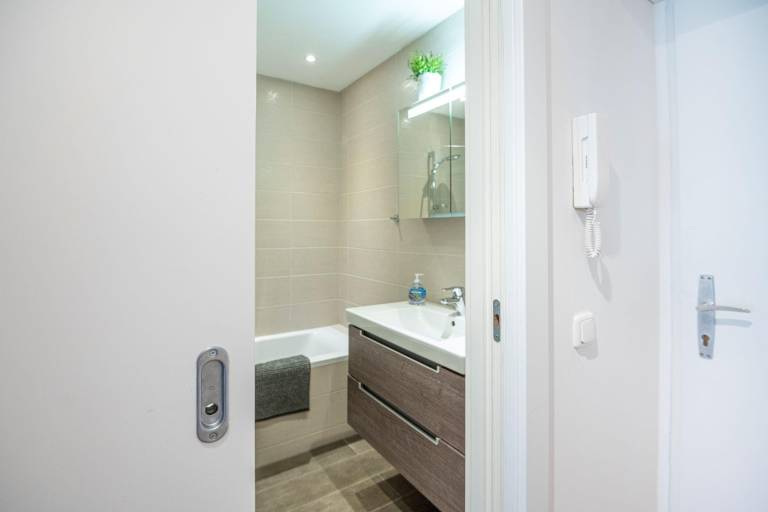 Rental apartment with terrace — photo 4