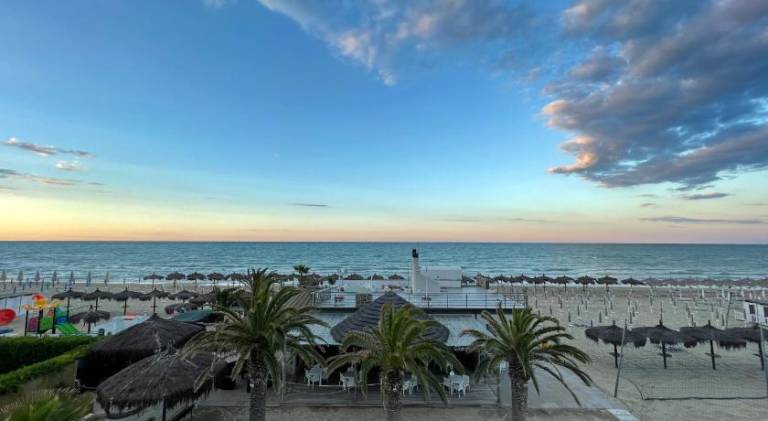 Nice apartment with terrace | Next to the beach | Pets allowed — photo 4