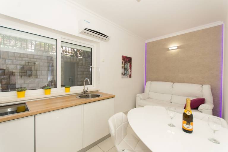 Ferienwohnung in Trogir mit Meerblick, Terrasse, Klimaanlage, W-LAN (3459-3) — photo 4