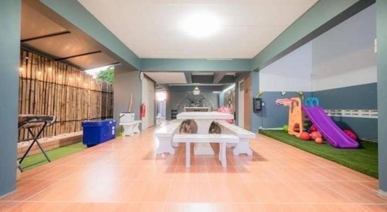 Vacation home with barbecue & private pool — photo 4