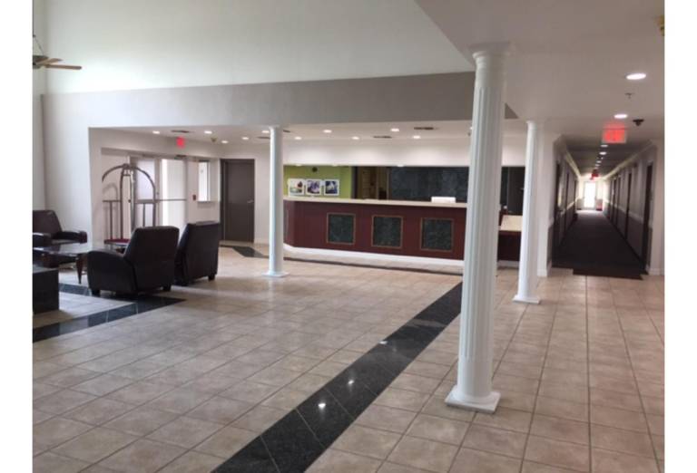 Studio 6 Burleson, TX — photo 2