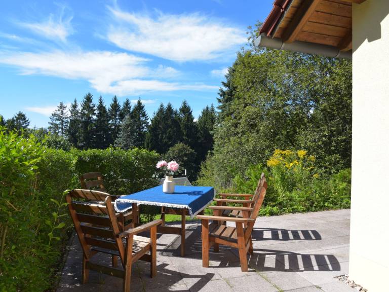 House with garden, barbeque & patio | Pets allowed — photo 5