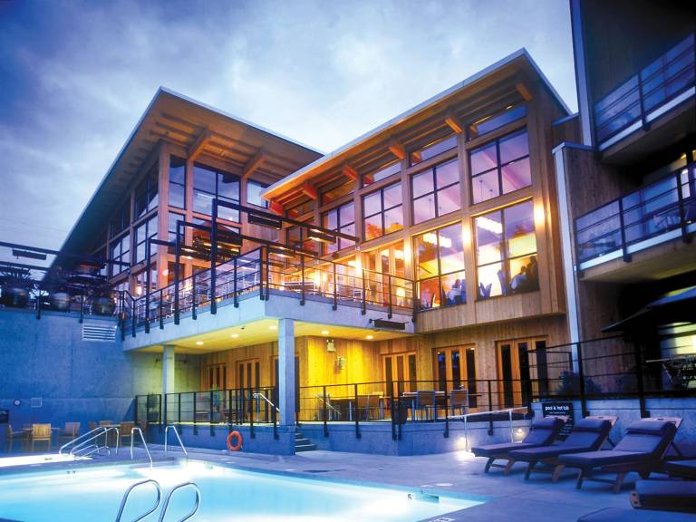 Resort  Brentwood Bay