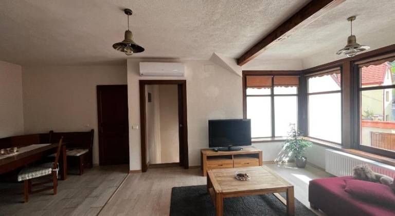 Rental apartment with patio & garden — photo 2