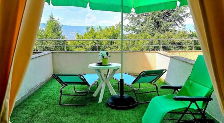 Holiday apartment with sauna, jacuzzi & terrace | Pets allowed — photo 3