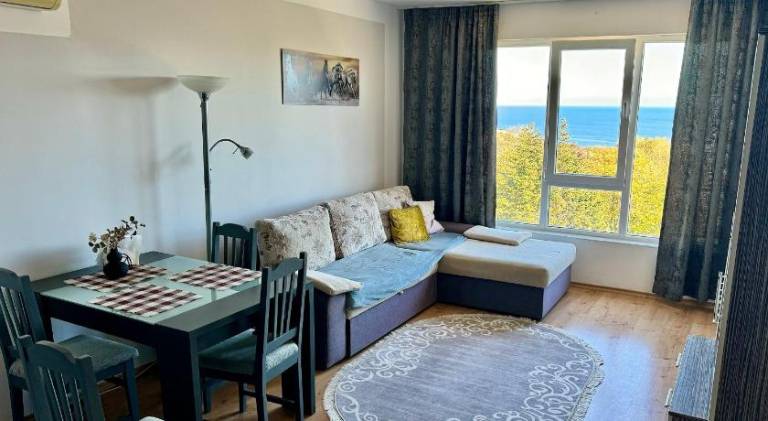 Lovely rental apartment with garden, private pool & terrace | Pets are welcome in Varna
