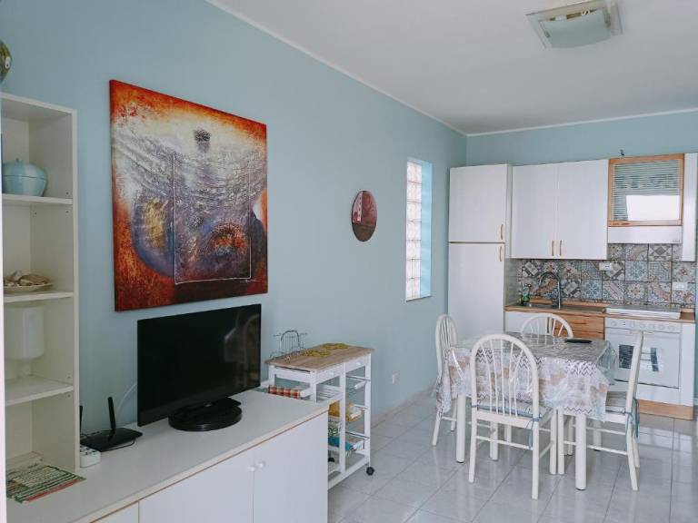 Children-friendly lovely holiday apartment | Mountain view | Close to the beach | Pets are welcome — photo 2